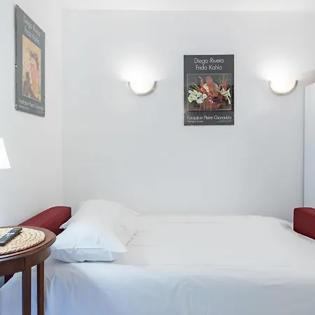 One Bedroom Close To The Center Of Cannes