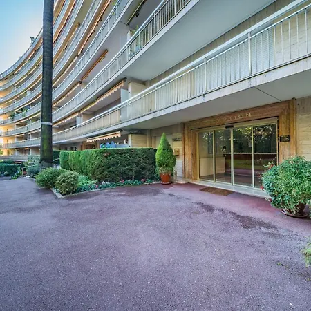 One Bedroom Close To The Center Of Daire *