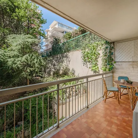One Bedroom Close To The Center Of * Cannes